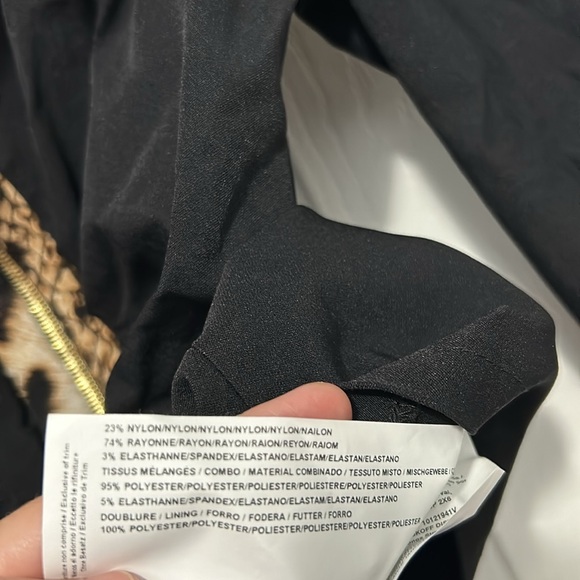 JOSEPH RIBKOFF fitted jacket. Size 2 - Picture 9 of 9